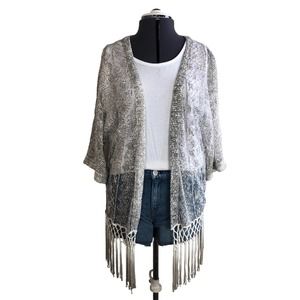 Hollister gray white ombre tassel "kimono" (medium)